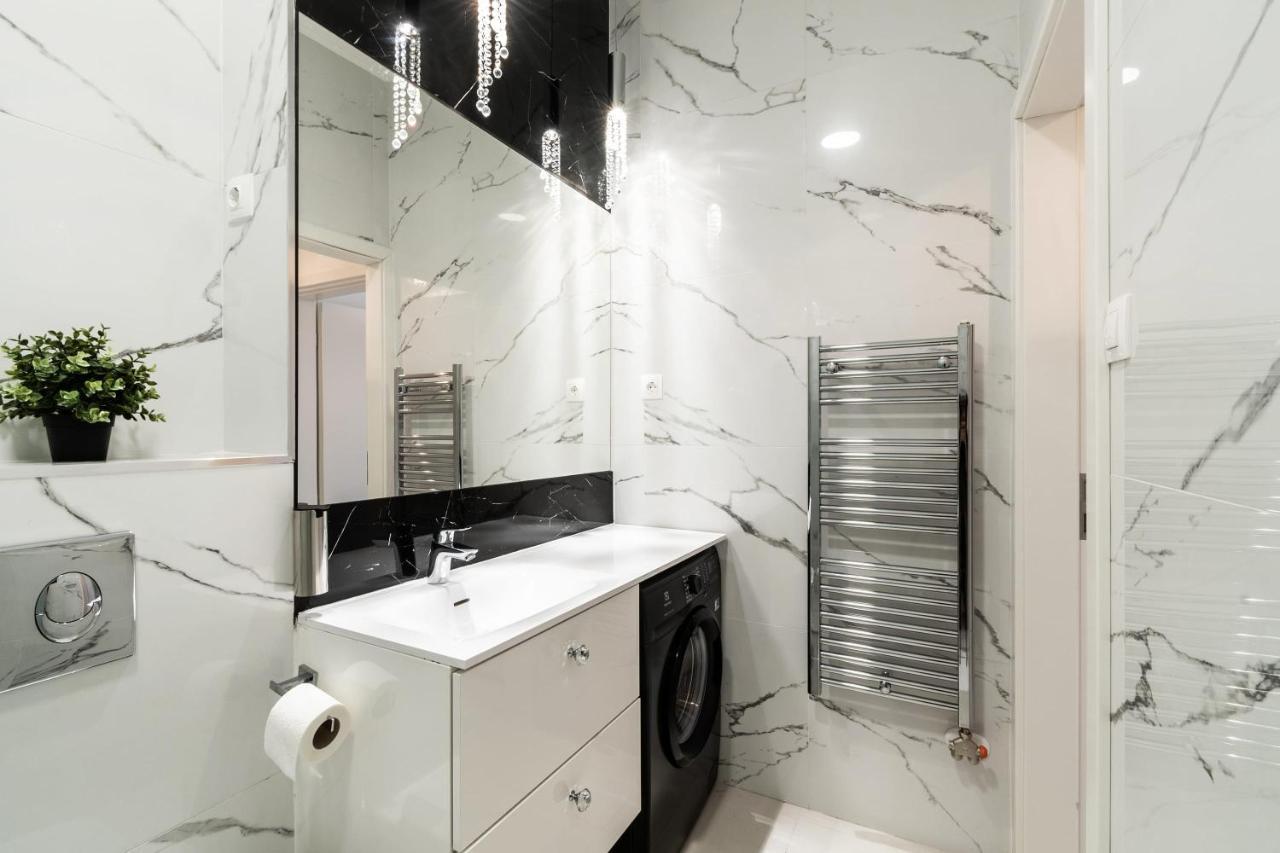 Quiet Very Central & Stylish Apt Budapeste Exterior foto